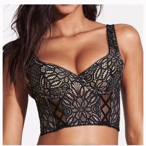 Victoria’s Secret VS Size 32C Dream Angels Balconet Lace Bralette - Black